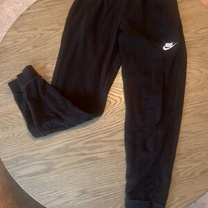 Nike black sweatpants joggers youth large